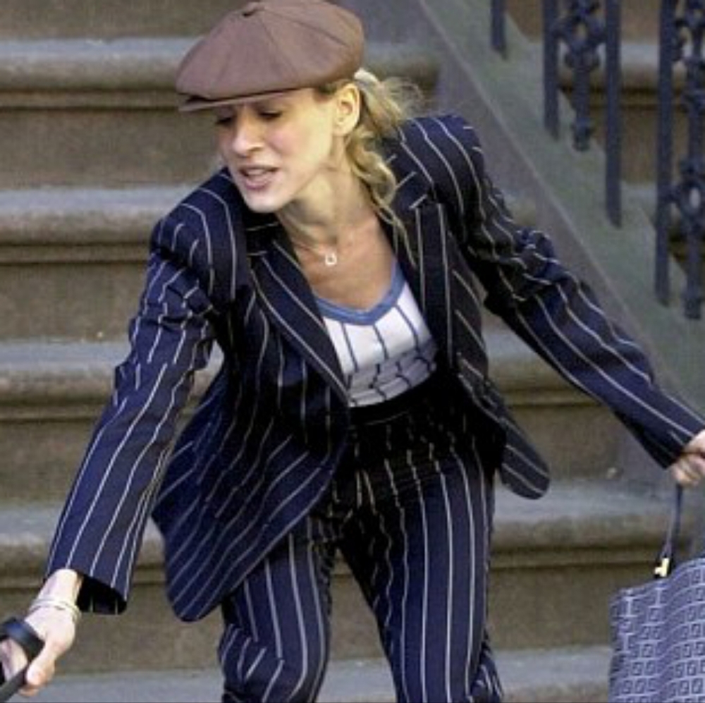 UNGARO oversize blazer, black with white pinstripes, Size 6/40. Vintage